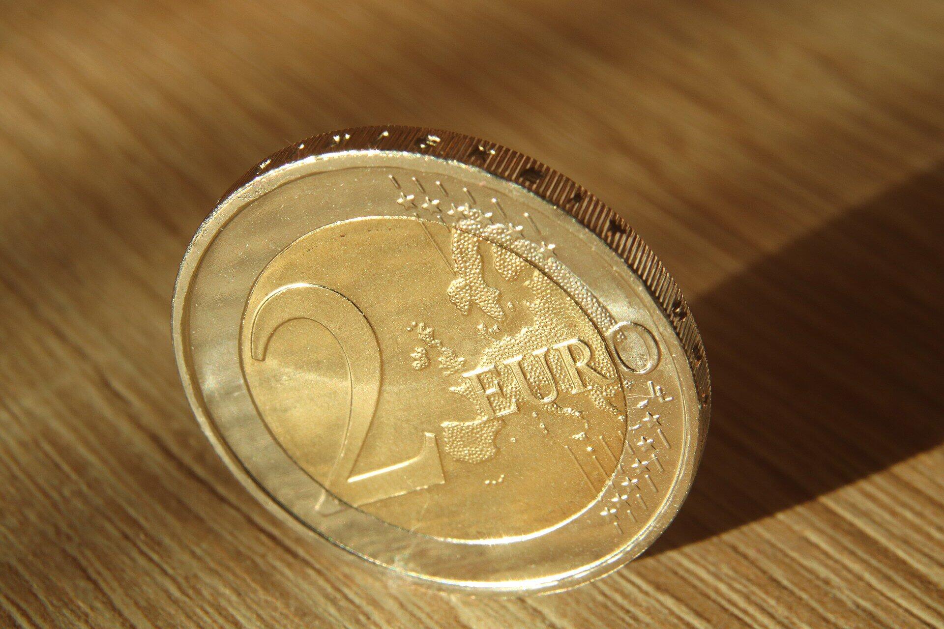 was wiegt ein 2 euro stück