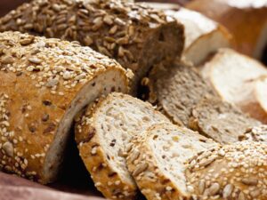 was wiegt eine scheibe brot