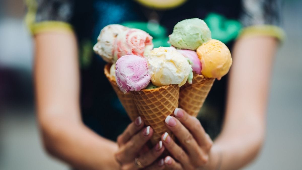 wiegt kugel eis