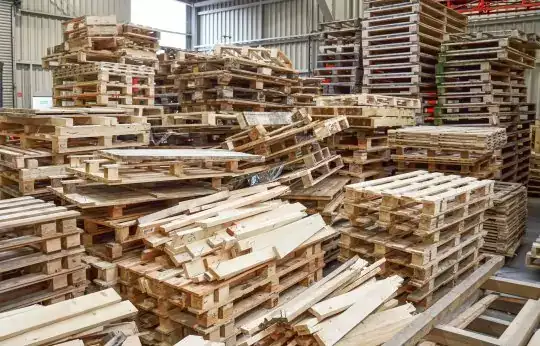 wiegt holzpalette 