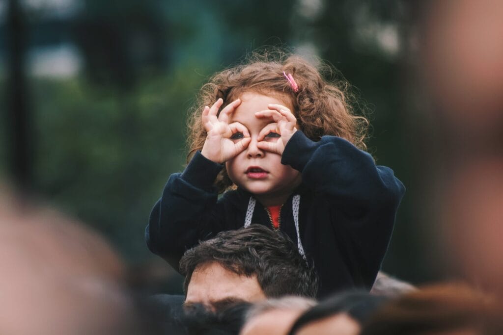 Was ist beim ein oder aussteigen von kindern richtig
