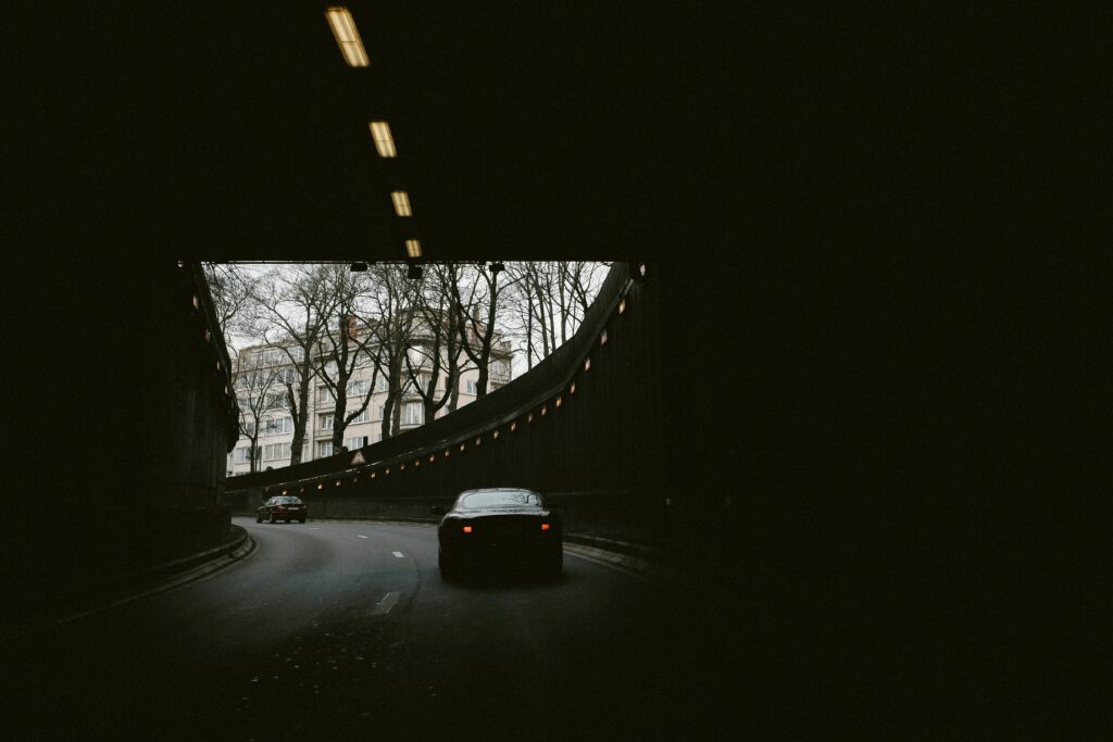 Erste Hilfe leisten bei einem Unfall im Tunnel