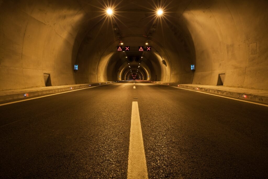 wie verhalten sie sich bei einer panne in einem tunnel